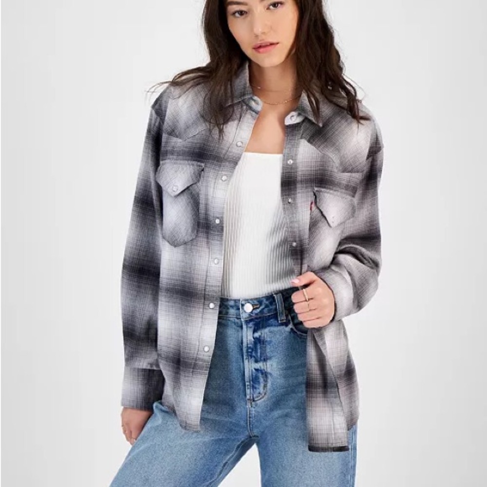 Levi's Dylan Relaxed Oversized Western Shirt in a Black, Gray, and White Plaid